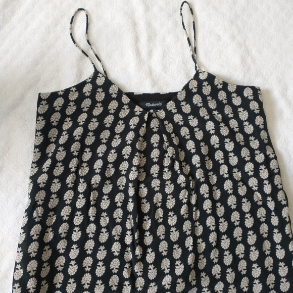 Madewell  Tank Top size XXS. 100%silk.  D - Picture 2 of 8